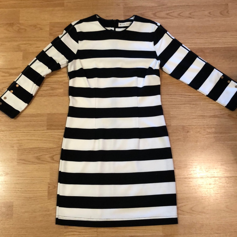 Miss love never worn dress